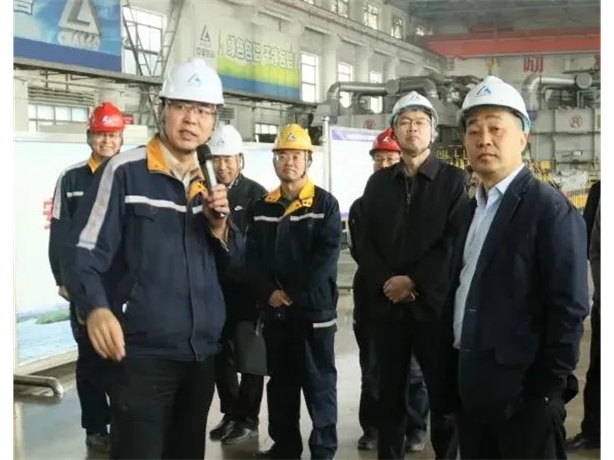 中信戴卡运营总监杨小禹 内蒙古电力副总经理黄庭祥到访包铝
